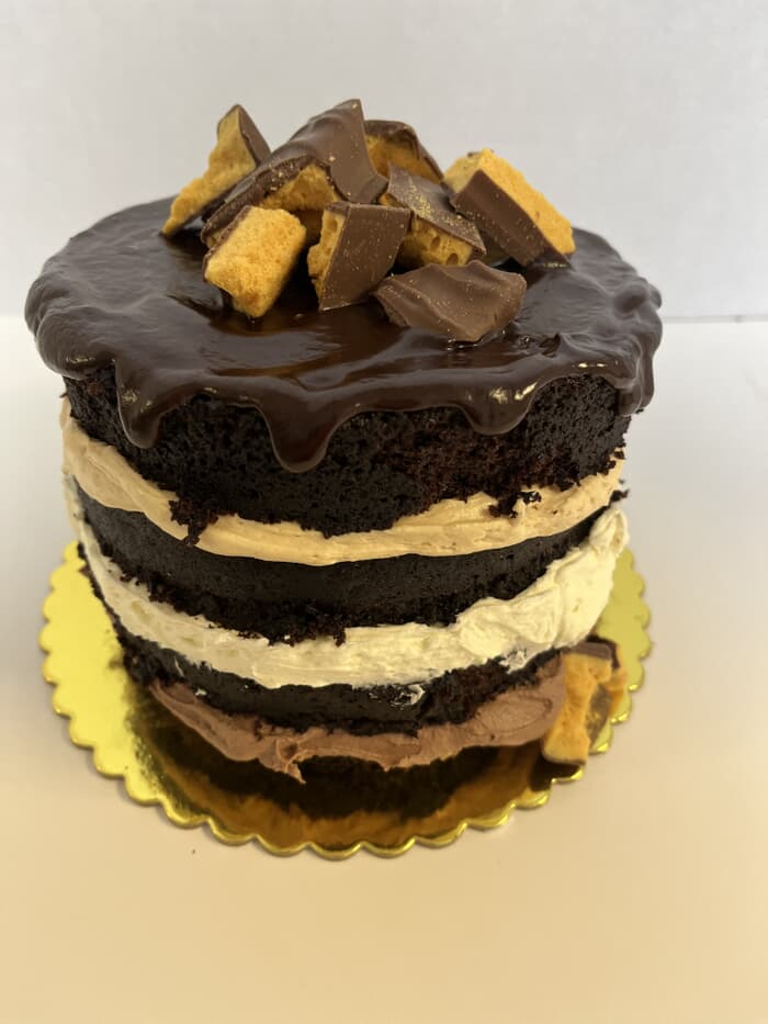 NEW: P-BEE & Chocolate Cake 6" double layer