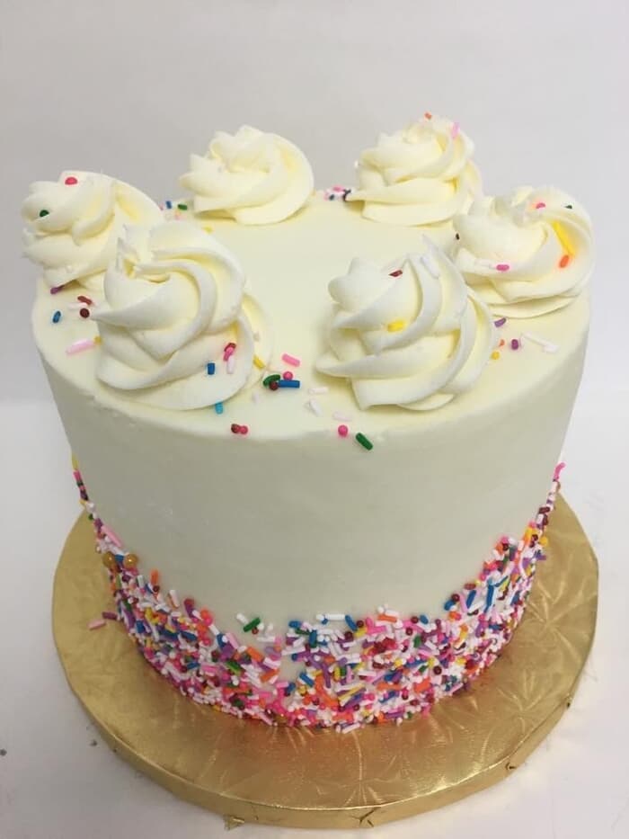 Sprinkle Cake Single Layer 6" Dbl Layer (serves 12-15)