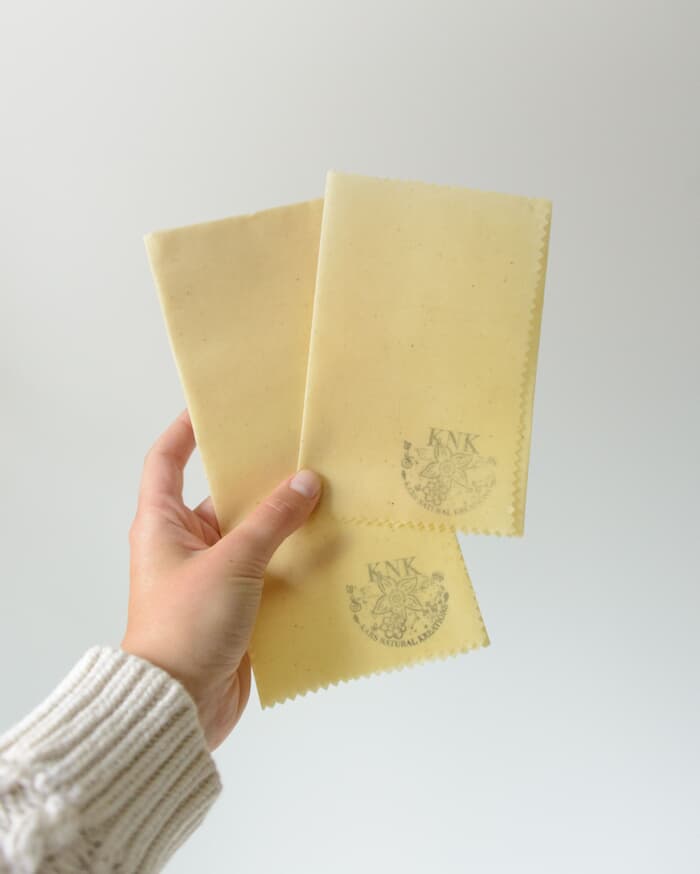 Beeswax Food Wrap 2-Pack (1 Small 1 Large)
