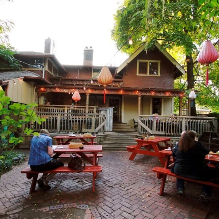 McMenamins High Street Brewery & Cafe
