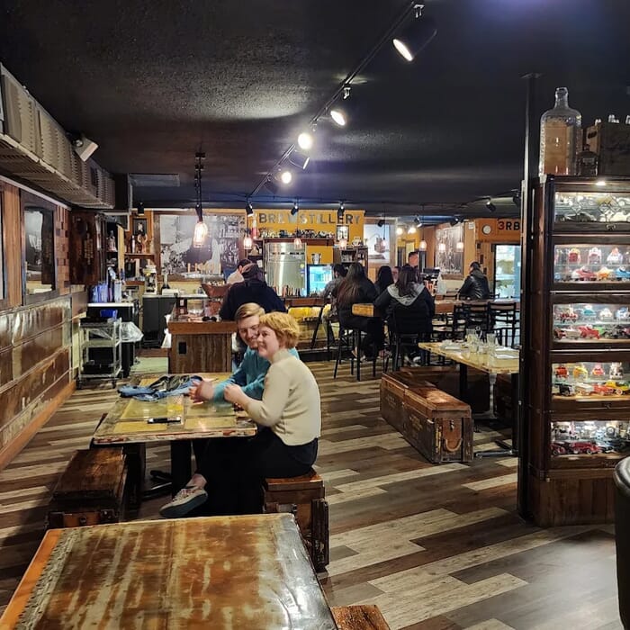 Three Rivers Brewstillery Lounge