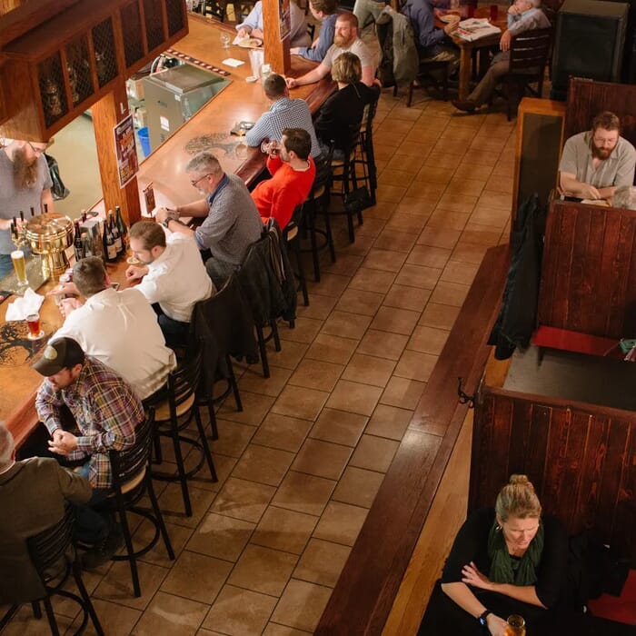 Public House Brewing Company: Rolla R&D Brewpub