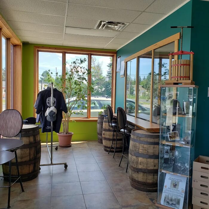 Le Baril Roulant - Microbrasserie / Pub, Brasserie & Boutique