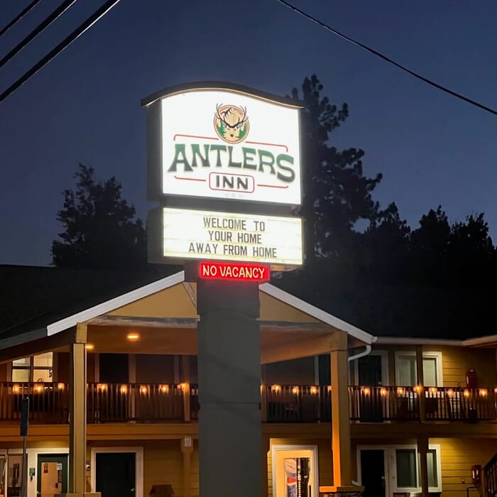 Timber House Brewery and Lodge