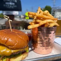 Gilman Brewing Santa Cruz Taproom Brewpub Gastropub Restaurant in Santa Cruz, California - 4.20 star rating