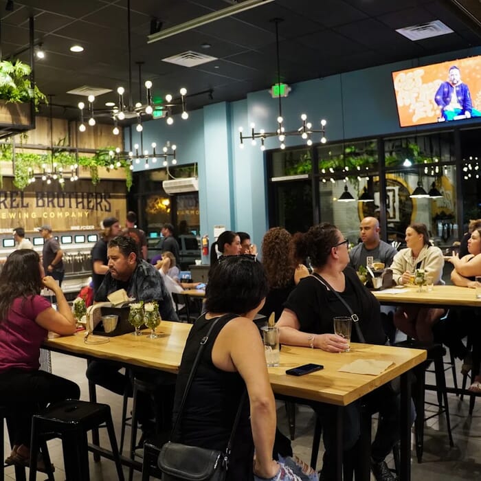Barrel Brothers Brewing Kitchen & Cocktails