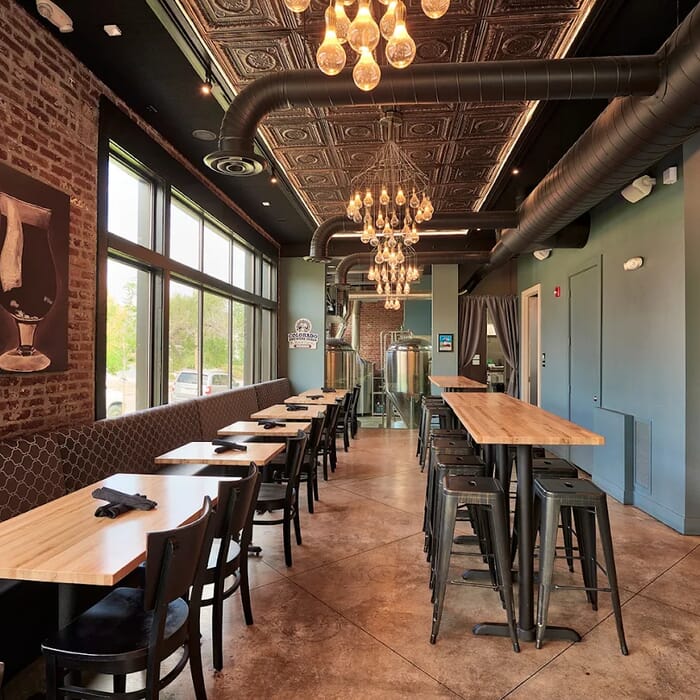 Briar Common Brewery + Eatery