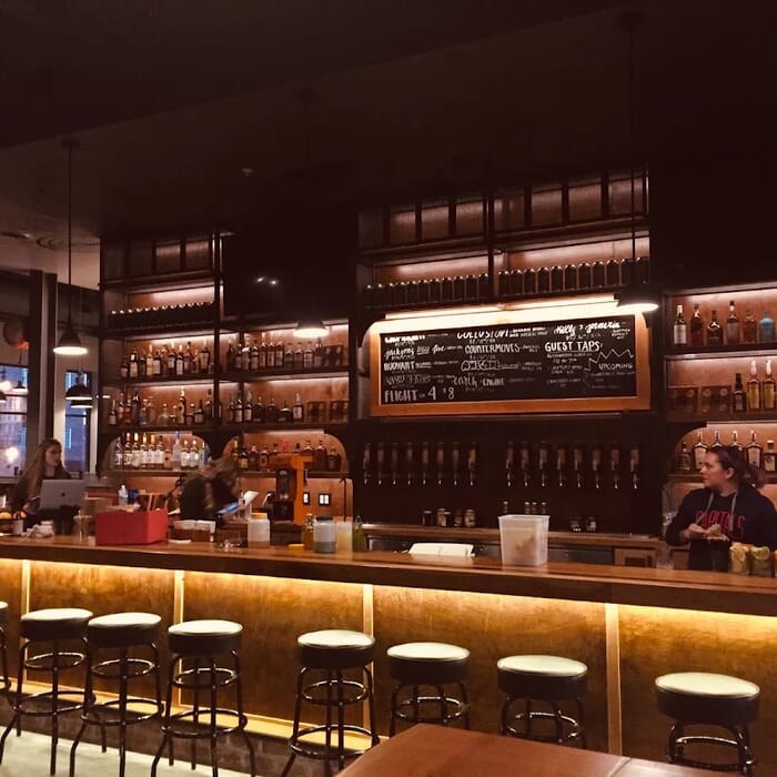 Full Mile Beer Company & Kitchen