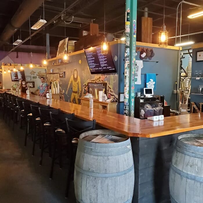 Niantic Public House and Brewery