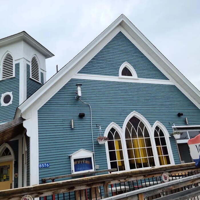 Holy Whale Brewery