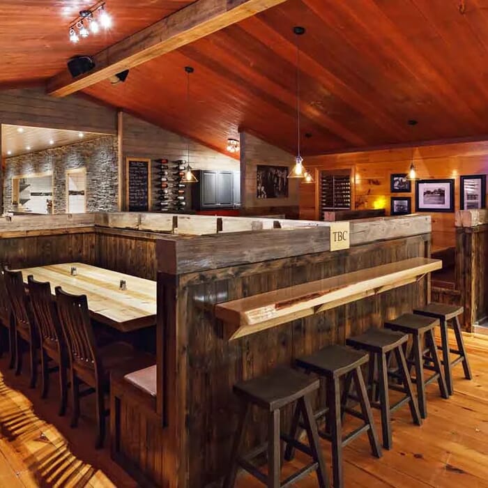 Tobermory Brewing Company & Grill