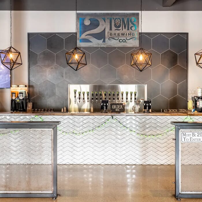 2Toms Brewing Company