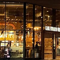 Karl Strauss Brewing Company in Los Angeles, California - 4.50 star rating
