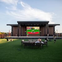4 Hands at The District in Chesterfield, Missouri - 4.30 star rating